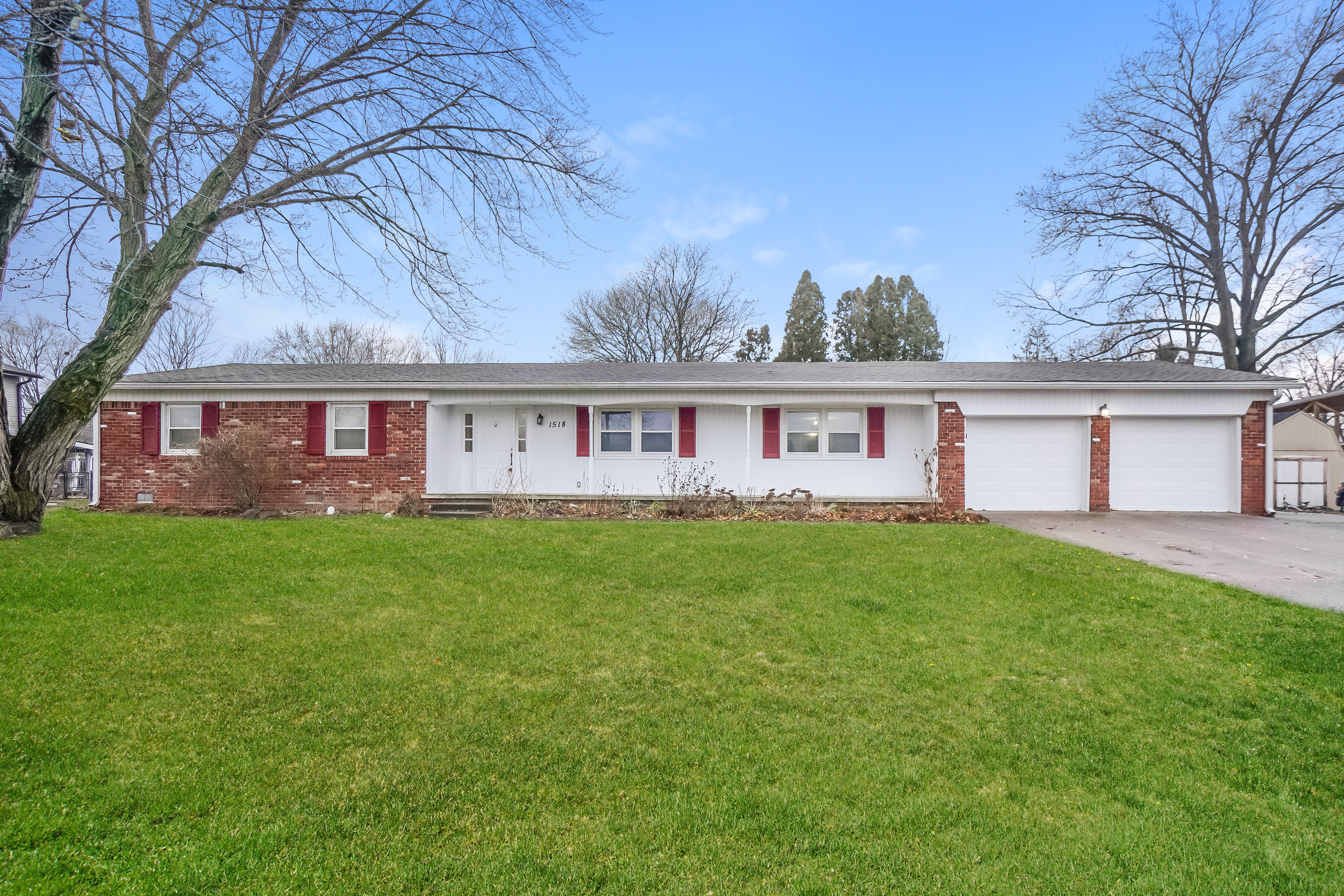 1518 BITTERSWEET DR GREENFIELD, IN 46140